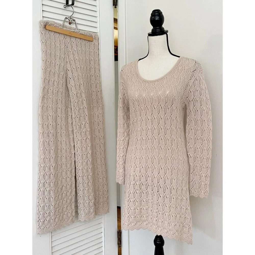 Vintage 70s Crochet Two Piece Set - Picture 5 of 10